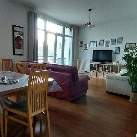 Maison De Ville Plein Centre, 3 Etoiles, A 200M De La Plage, Parking Prive, Wifi Royan Esterno foto