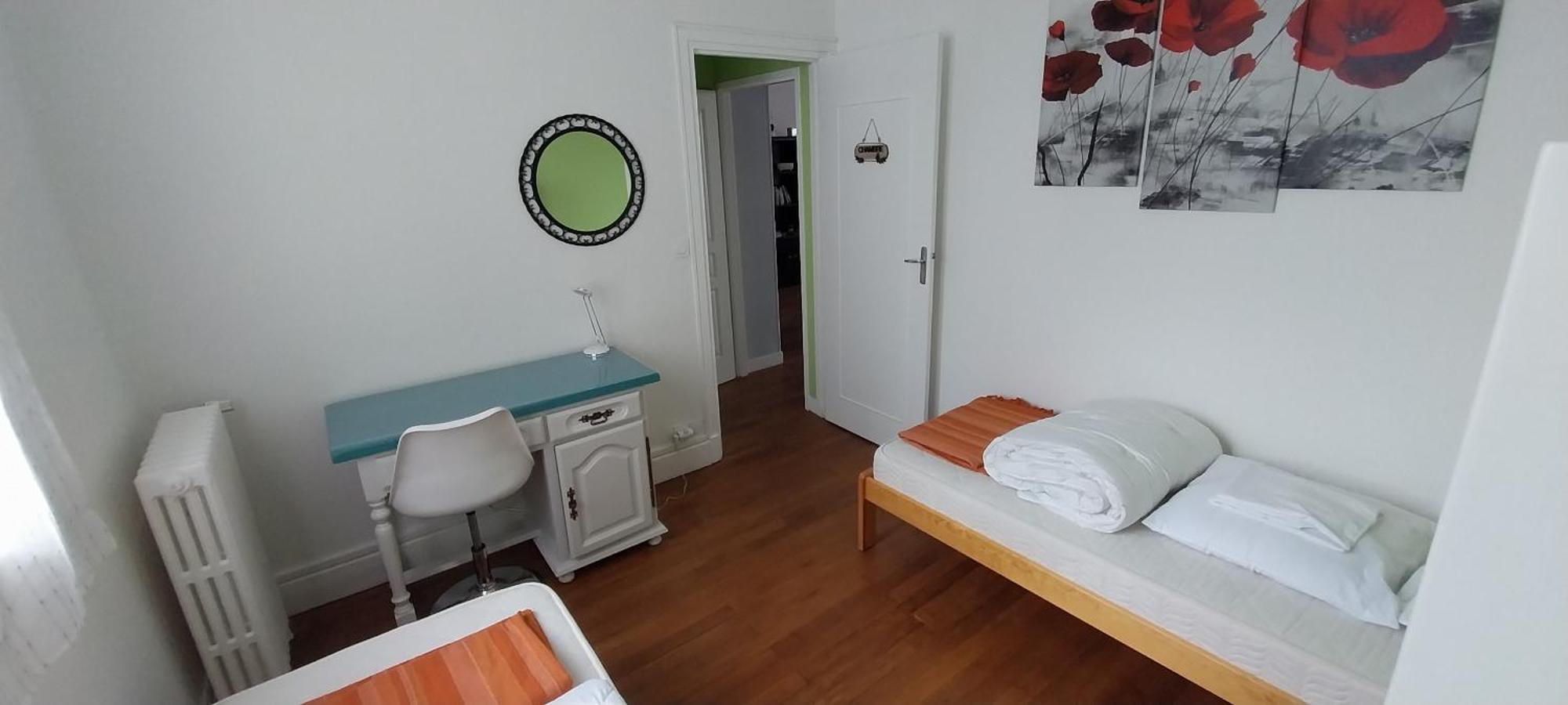 Maison De Ville Plein Centre, 3 Etoiles, A 200M De La Plage, Parking Prive, Wifi Royan Esterno foto