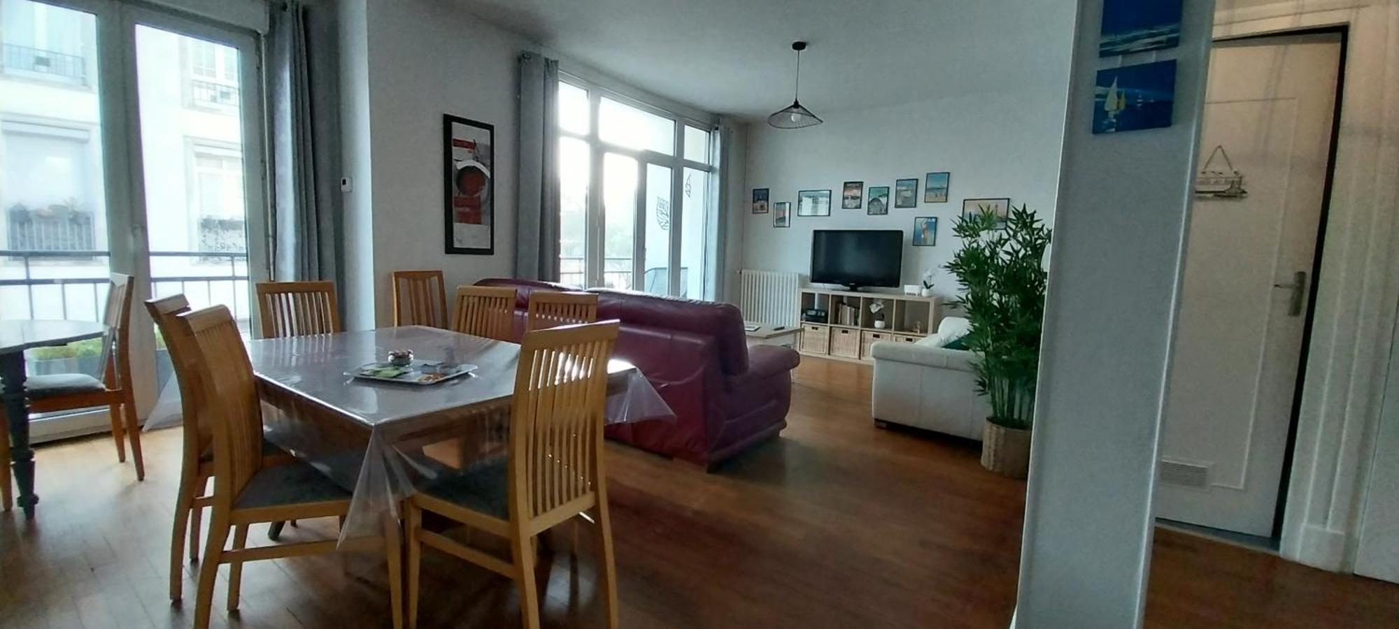Maison De Ville Plein Centre, 3 Etoiles, A 200M De La Plage, Parking Prive, Wifi Royan Esterno foto